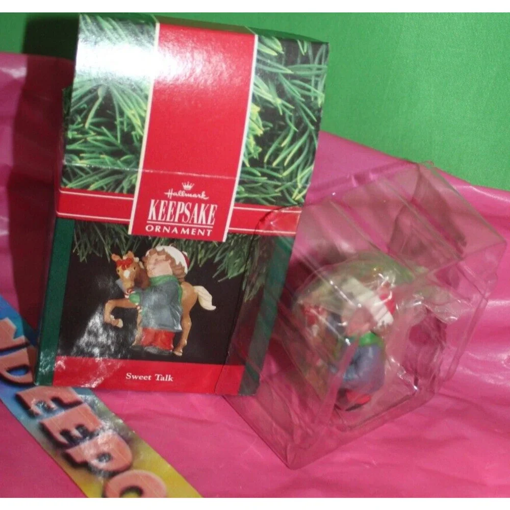 Hallmark Keepsake Sweet Talk 1991 Vintage Holiday Christmas Ornament QX5367